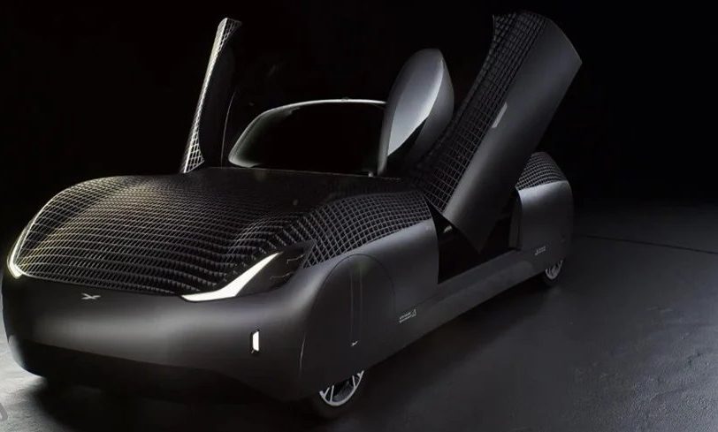 أول سيارة طائرة تدخل الإنتاج بسعر مرتفع وإقبال قياسي